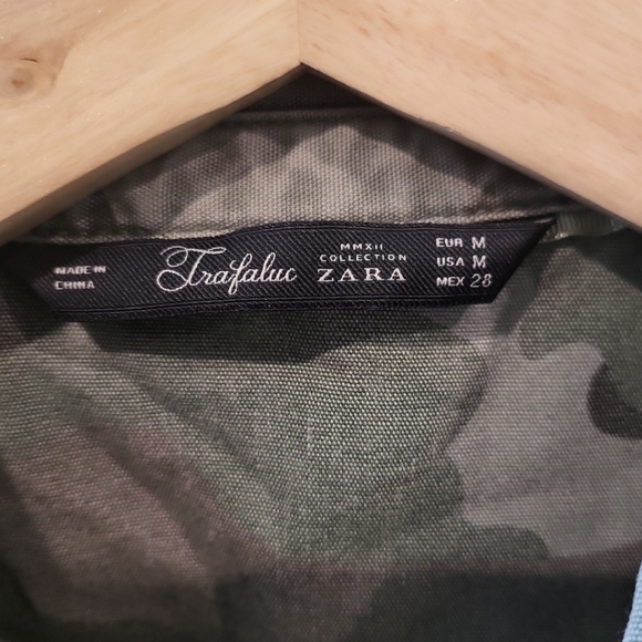 Zara utility jacket relaxed fit multiple pockets stylish functional - Picture 4 of 10